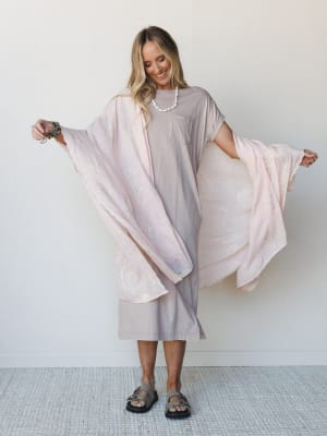 mermaid-wishes-kimono-pink/Pink