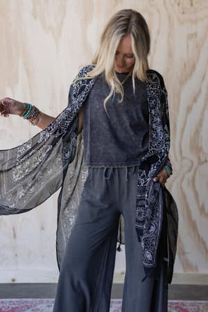 mandala-tassel-kimono-black/Black