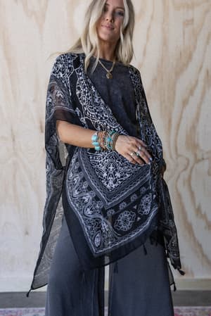 mandala-tassel-kimono-black/Black