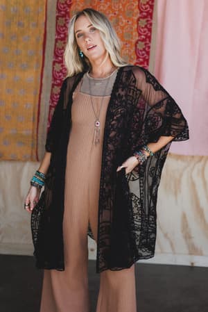 go-wildflower-floral-embroidered-kimono-black/Black