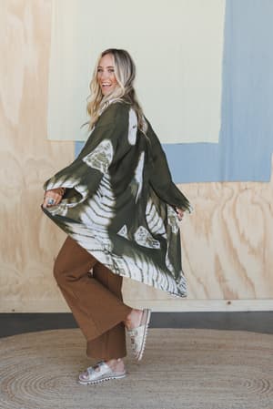 spellbound-tie-dye-kimono-olive/Olive
