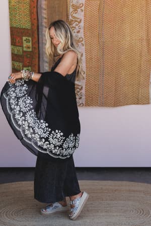sunset-fern-kimono-black/Black