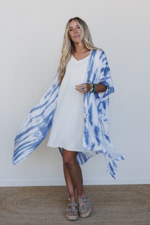 demi-tie-dye-frayed-hem-kimono-blue/Blue