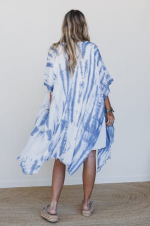 Demi Tie Dye Frayed Hem Kimono: undefined