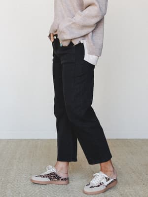 Laurel Poppy 2 Piece OOTW Set - Black