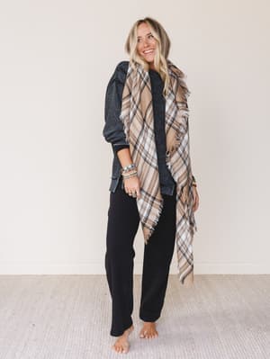 plaid-blanket-scarf-beige/Beige