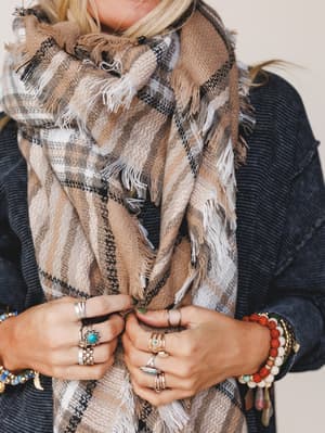 plaid-blanket-scarf-beige/Beige