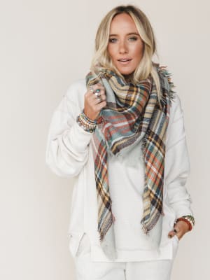 plaid-blanket-scarf-gray/Gray