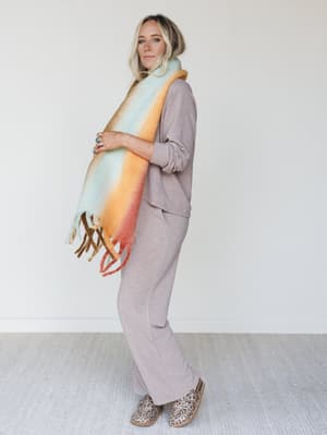 ombre-oasis-fringe-scarf-rust/Rust
