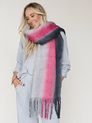 ombre-oasis-fringe-scarf-black/Black