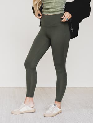 harvest-spirit-leggings-dark-olive/Dark Olive