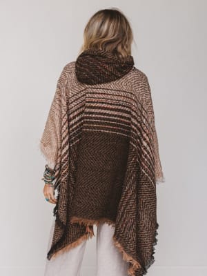 grand-canyon-hooded-poncho-mocha/Mocha