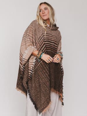 grand-canyon-hooded-poncho-mocha/Mocha