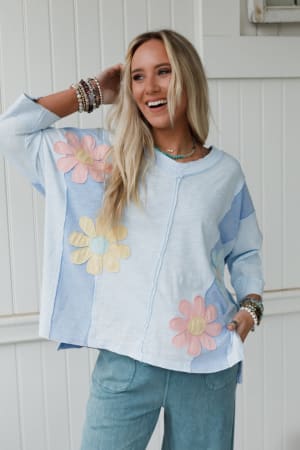 chasing-bliss-flower-patch-top-blue/Blue