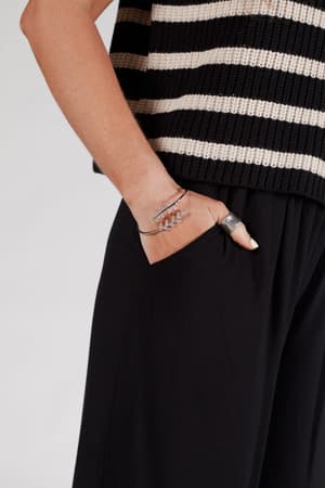 asteria-leaf-cuff-silver/Silver