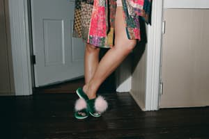 Soft Pom Pom Slippers: undefined