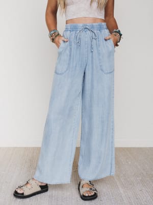 Casual Step Wide Leg Pants - Light Denim L / Light Denim