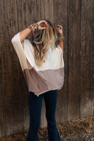 coffee-sunsets-v-neck-top-cream-brown/Cream Mocha
