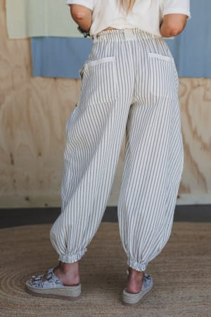 sunday-social-striped-drawstring-joggers-oatmeal/Beige