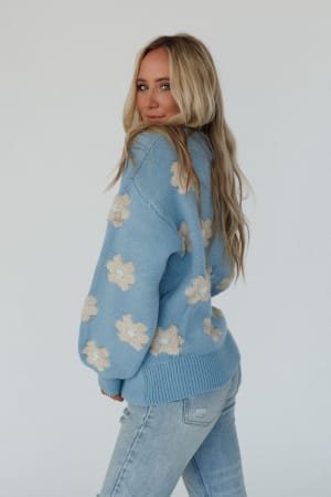 rainy-bloom-sweater-blue/Blue