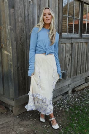 violet-daze-lace-maxi-skirt-violet/Purple
