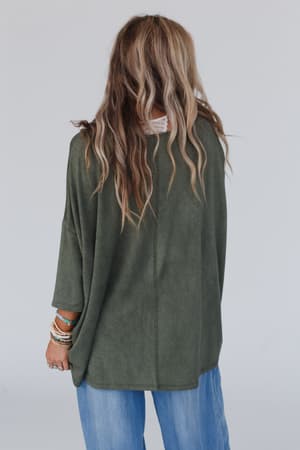 sunday-stroll-oversized-tee-olive/Olive