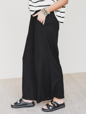 Seek The Moon Wide Leg Pants - Black M / Black