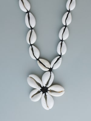 Shell Beach Necklace - White OS / White