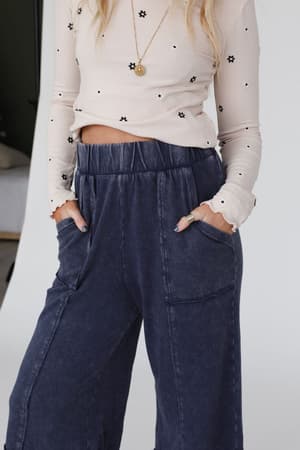 sunset-shore-wide-leg-pants-midnight/Midnight