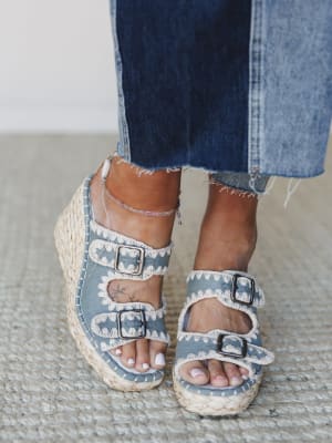 Rae Wedge: undefined