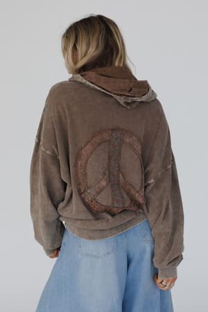 Janelle Peace Patch Sweatshirt Top: undefined