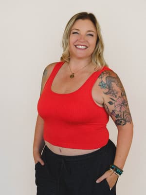 Easy Days Brami Top - Scarlet M/L / Scarlet