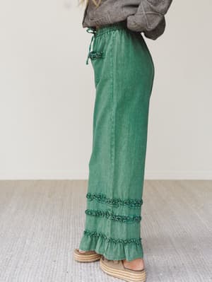 chase-the-horizon-ruffle-pants-green/Green