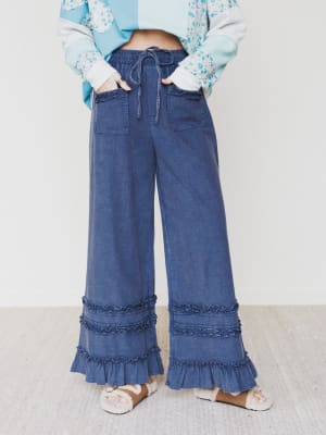 Chase The Horizon Ruffle Pants: undefined