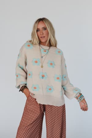 rainy-bloom-sweater-almond/Almond