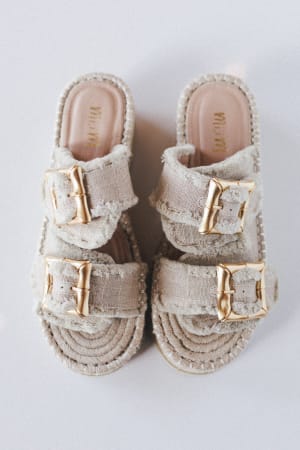 Beachside Soul Square Buckle Sandals: undefined