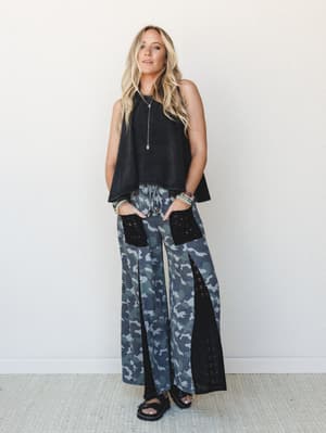 Let's Party 2 Piece Bundle: undefined