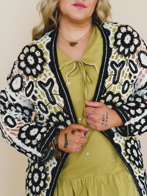 Floral Mood Duster - Black OS / Black