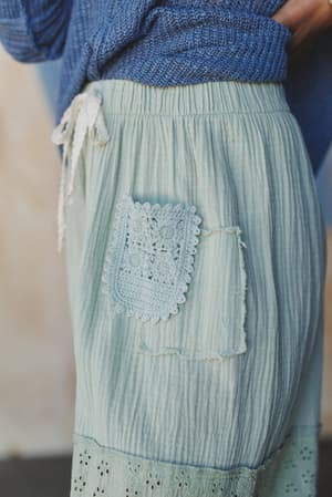 love-struck-embroidered-joggers-pistachio/Green