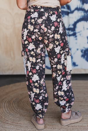 garden-glow-cargo-pants-black/Black