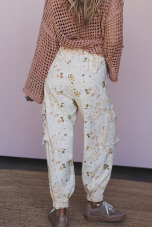 garden-glow-cargo-pants-natural/Beige