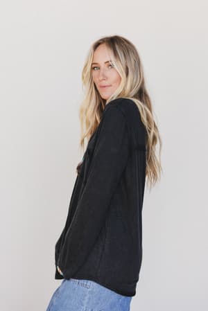 right-on-tee-longsleeve-shirt-black/Black
