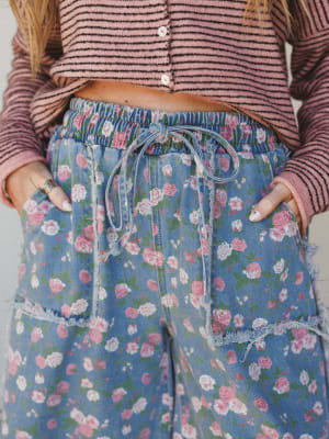 Love Petals Pants - Light Denim L / Light Denim