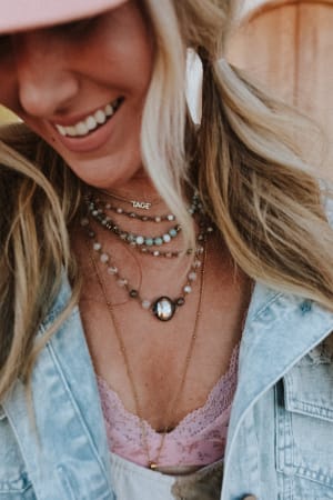 Tropical Glow Necklace: undefined