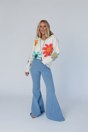 good-mood-flower-print-sweater-ivory/Ivory
