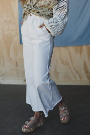 the-nest-simply-you-wide-leg-jeans-white/White