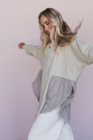 the-nest-nothing-better-contrast-top-sage-print/Green