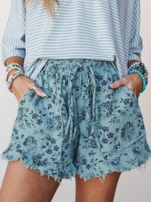 The Nest Sandra Ruffle Short: undefined