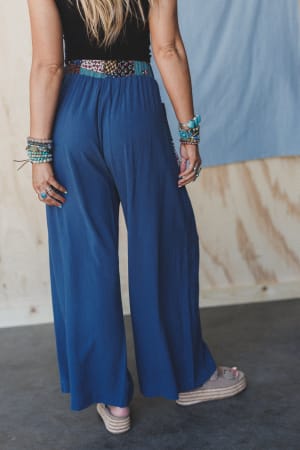 the-nest-no-rush-wide-leg-pants-blue-print/Blue
