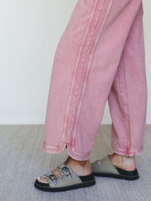 So Comfy Wide Leg Pant Cropped Length - Mauve XL / Burgundy